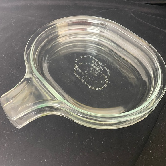 Vintage EUC Set of 2 Pyrex Corning 600-B Grab It Single Serve Microwave Plates - Picture 5 of 13